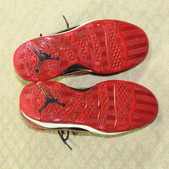 Size 9 -2013 Nike Air Jordans Prime Flight Red & Black  616846-6 main image 4